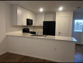 2504 Willkomen Wy in Pflugerville, TX - Building Photo - Building Photo