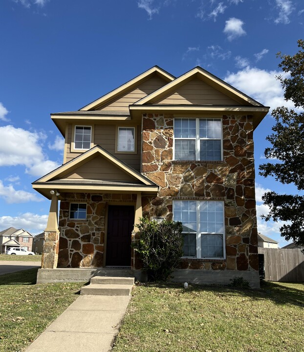 4039 Southern Trace Dr in College Station, TX - Building Photo