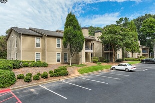 Orchard Mill Apartments in Austell, GA - Building Photo