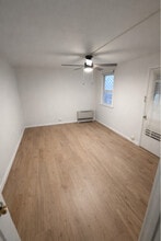 25 Penn St, Unit 1/2 in Kingston, PA - Foto de edificio - Building Photo