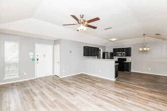 2607 Whitehurst Dr in Fort Worth, TX - Foto de edificio - Building Photo