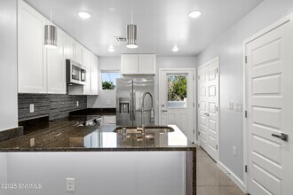 1380 Monte Vista Ave in Las Cruces, NM - Building Photo - Building Photo