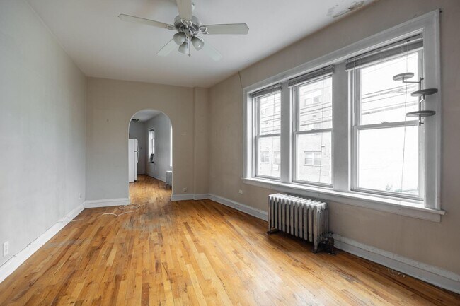 property at 1145 W Morse Ave