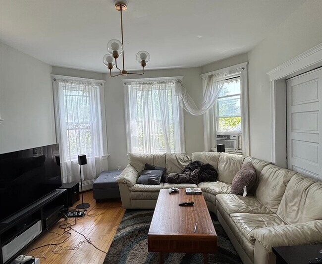 315 Harvard St in Cambridge, MA - Building Photo - Building Photo