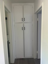 587 South St, Unit B in Glendale, CA - Foto de edificio - Building Photo