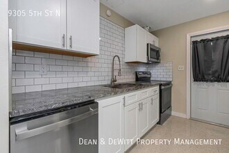 9305 5th St N in St. Petersburg, FL - Building Photo - Building Photo