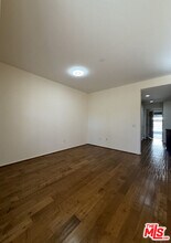 20422 Paseo Altisse in Los Angeles, CA - Building Photo - Building Photo