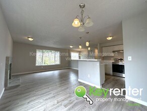 2215 N Madison St in Tacoma, WA - Building Photo - Building Photo