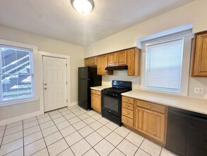 21 Macarthur St in Somerville, MA - Building Photo - Building Photo