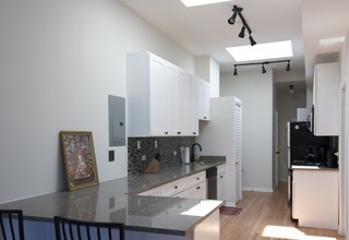 1003 W Armitage Ave in Chicago, IL - Building Photo - Interior Photo