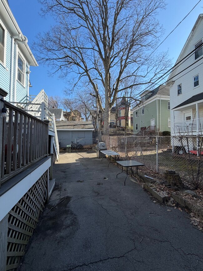 3 Cambridge Ter, Unit 2 in Boston, MA - Foto de edificio - Building Photo