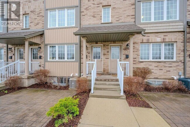275 Old Huron Rd in Kitchener, ON - Building Photo - Building Photo