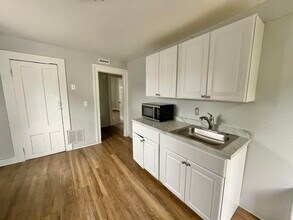 58 Sylvan Ave in New Haven, CT - Building Photo - Building Photo