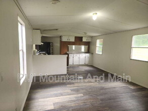 26 Misty Mountain Way in Candler, NC - Building Photo - Building Photo