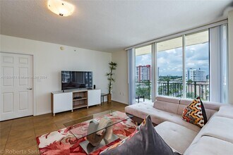 2080 S Ocean Dr, Unit #602 in Hallandale Beach, FL - Foto de edificio - Building Photo