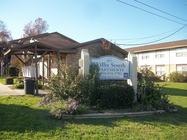 property at 203 E Watson St