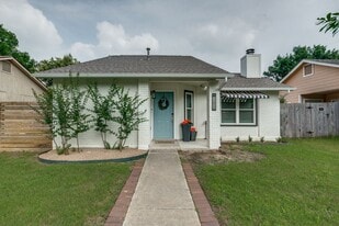13814 George Rd in San Antonio, TX - Building Photo