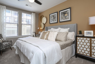 Reserve at LaVista Walk in Atlanta, GA - Building Photo - Interior Photo