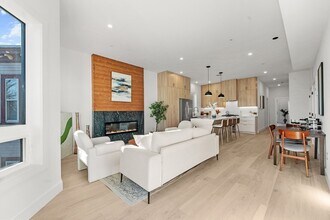 670 Saratoga St in Boston, MA - Building Photo - Building Photo