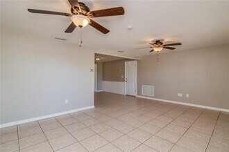 3824 Moog Rd in Holiday, FL - Building Photo - Building Photo