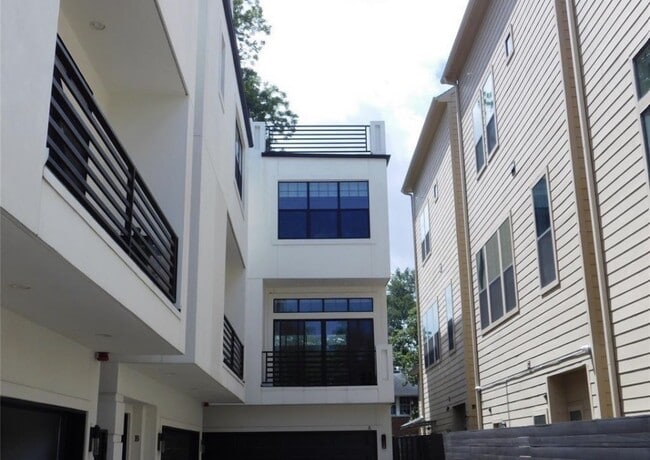 property at 4506 Austin St