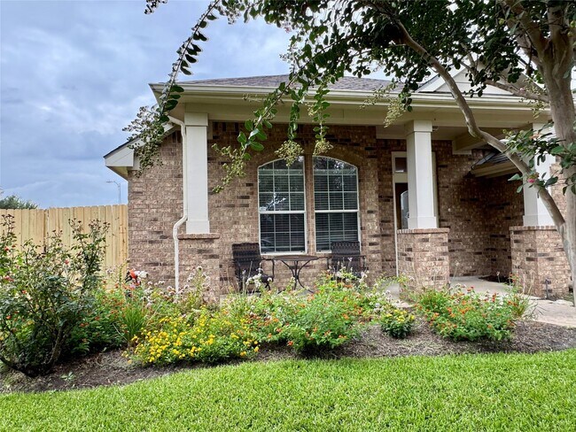 19219 Edge Manor Ln in Richmond, TX - Foto de edificio - Building Photo