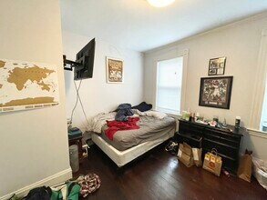 33 Rawson St, Unit 2 in Boston, MA - Building Photo - Building Photo