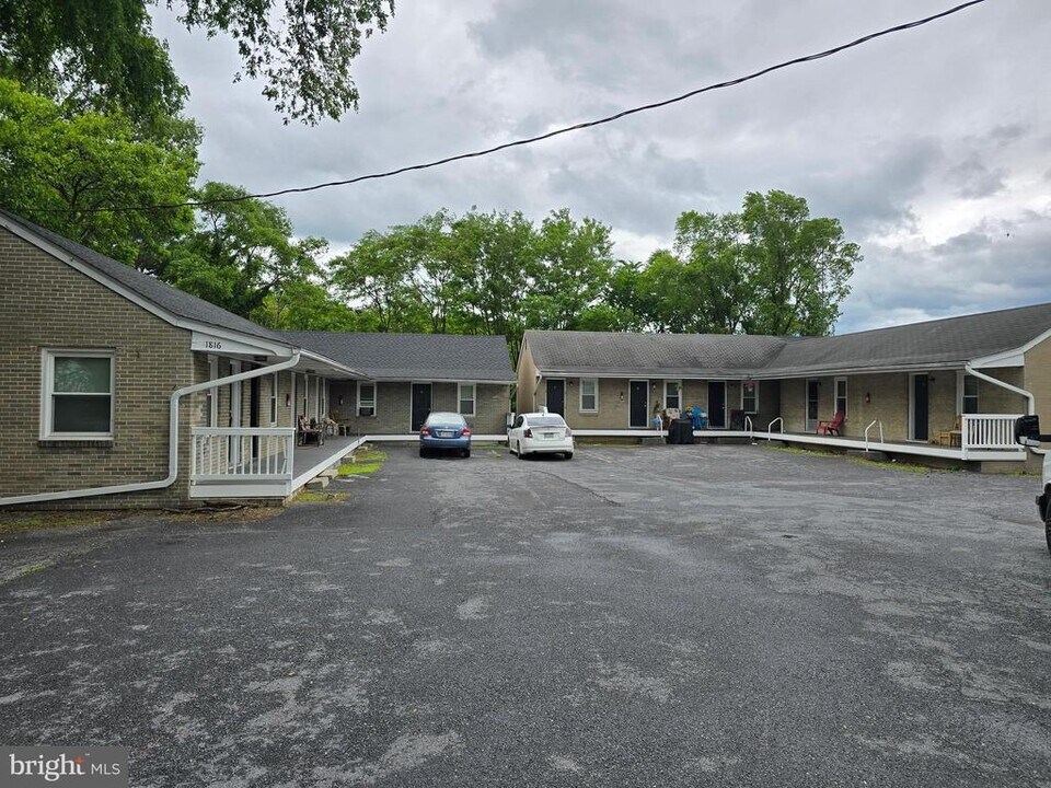 1816 Valley Ave in Winchester, VA - Building Photo