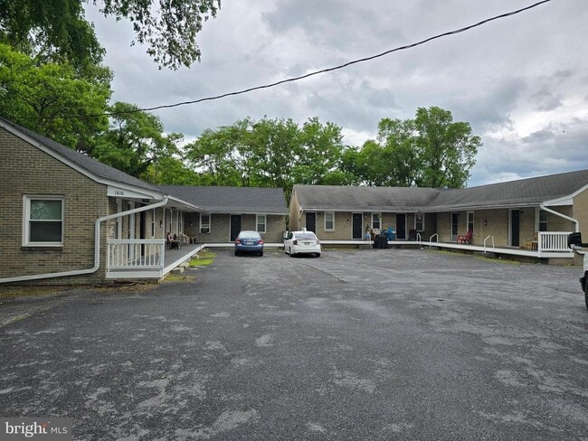 property at 1816 Valley Ave