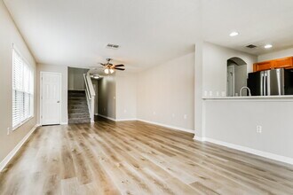 10847 Kensington Park Ave in Riverview, FL - Building Photo - Building Photo