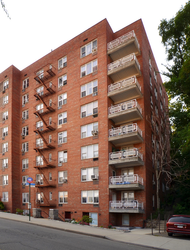 The Raymont in Riverdale, NY - Building Photo - Building Photo