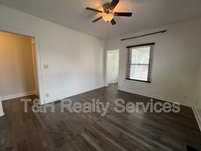 5956 E Beechwood Ave in Indianapolis, IN - Building Photo - Building Photo