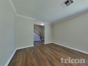 6128 Silver Leaf Dr, Unit 1P in League City, TX - Foto de edificio - Building Photo
