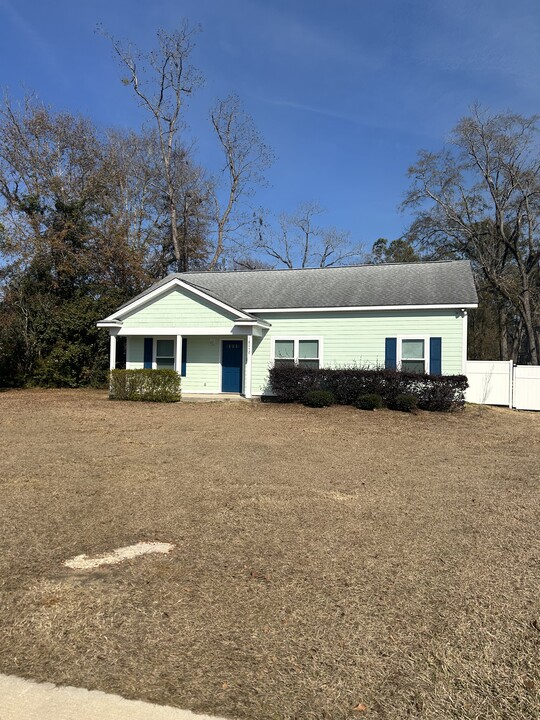 18042 GA-3 in Thomasville, GA - Building Photo