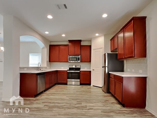 1746 Cloister Dr in Crosby, TX - Foto de edificio - Building Photo