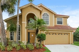 21798 Philmont Ct in Boca Raton, FL - Building Photo