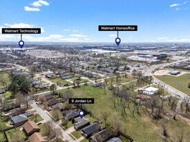9 Jordan Ln in Bentonville, AR - Building Photo