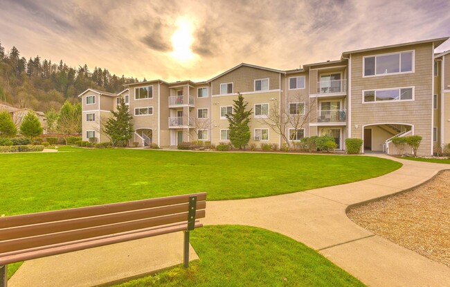 Valley Springs in Renton, WA - Building Photo - Building Photo