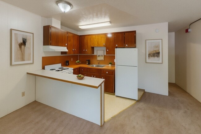 Country Lane in Anchorage, AK - Foto de edificio - Building Photo