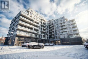 500 Plains Rd E in Burlington, ON - Building Photo
