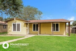 351 E Amber St in San Antonio, TX - Building Photo