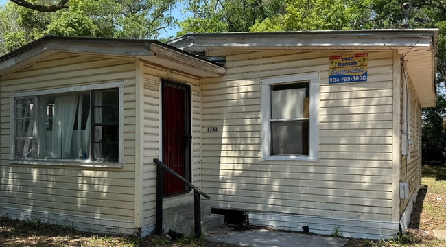 property at 1751 Broadway Ave