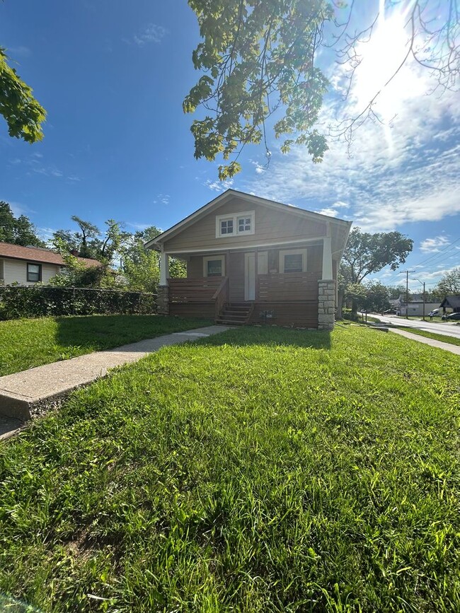5045 Bellefontaine Ave in Kansas City, MO - Building Photo - Building Photo