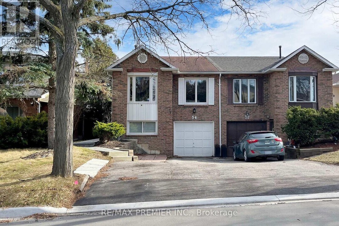 54 Habitant Dr in Toronto, ON - Building Photo