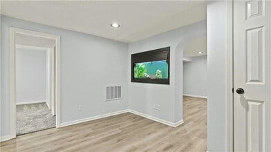 16400 E 17th St S in Independence, MO - Building Photo - Building Photo