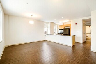 Strathmore Apartments in Detroit, MI - Building Photo - Building Photo