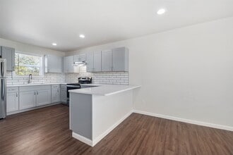 6403 Sloan St-Unit -16 in Houston, TX - Building Photo - Building Photo
