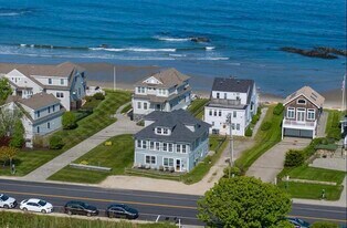 1300 Ocean Blvd in Rye, NH - Building Photo