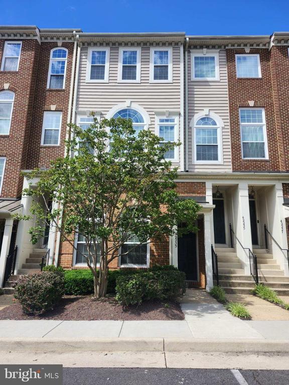 property at 42233 Terrazzo Terrace