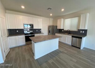 7255 N 125th Dr in Glendale, AZ - Building Photo - Building Photo